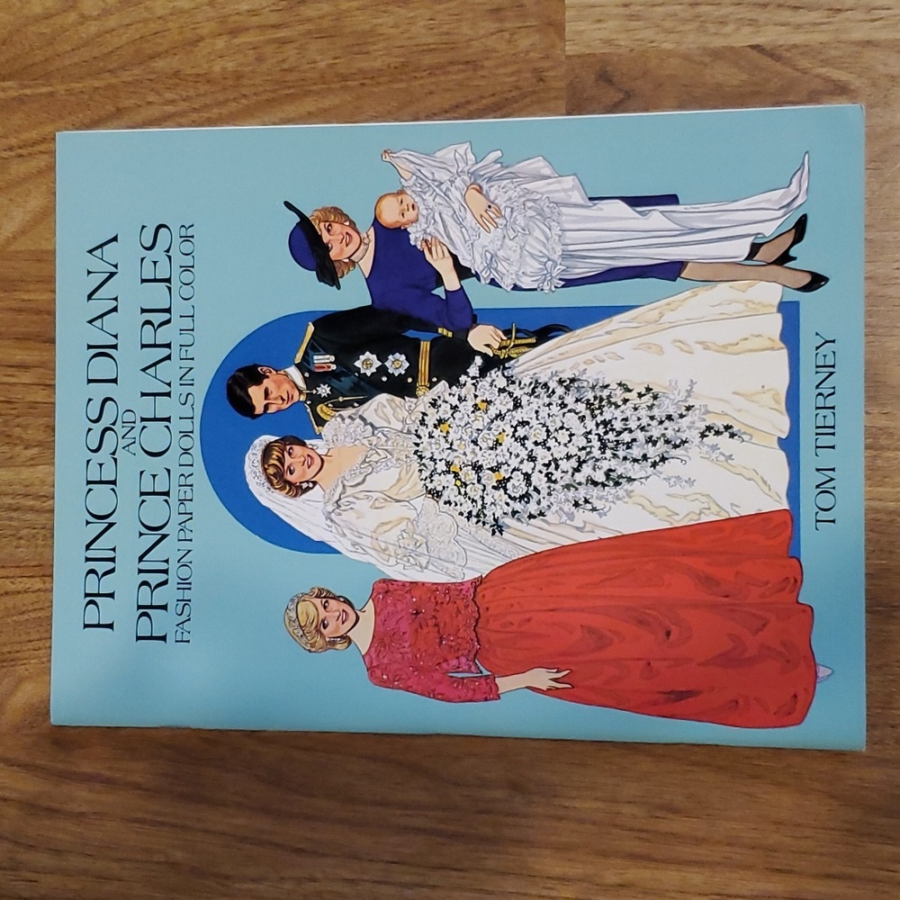 Princess Diana and Prince Charles Fashion Paper Dolls in Full Color 1985 Uncut